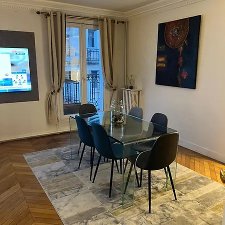Apartment Balcon , Vue Tour Eiffel Ac 5/6 P *