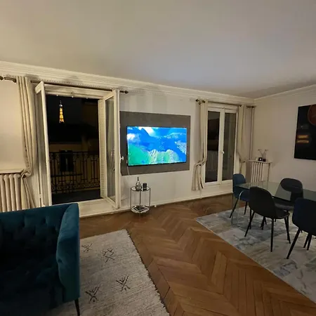 Balcon , Vue Tour Eiffel Ac 5/6 P Apartment