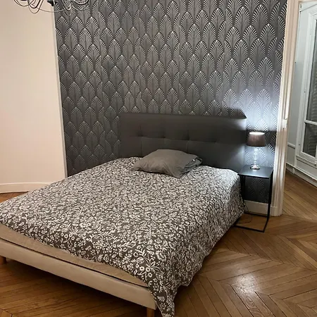 Apartment Balcon , Vue Tour Eiffel Ac 5/6 P